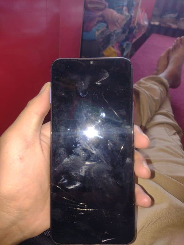 Motrola G 30  6/128 And Infinix Hot 9play 2/32 8