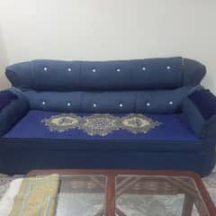 condition new few months ago bought. now wants to sale  urgent.
