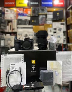 Nikon Z7 Body with Nikon Z 24-70 F4/S Kit Lens