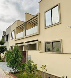 3 Bed DDL 125 Sq Yard Villa FOR SALE At Precicnt-11B (All Amenities Nearby) Heighted Location Investor Rates