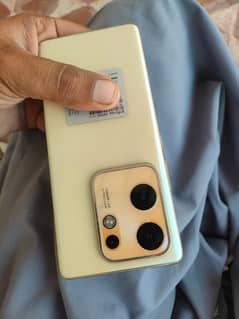 infinix zero 30. Edge Screen. 8+8=256. full box.