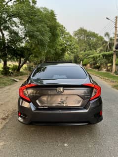 Honda Civic 2018 UG Red Meter