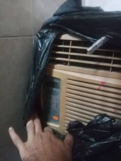japani A c 110 vold  one tan with saplai available