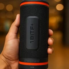 Bushnell beloothuth speaker with power bank havey sounded full 10/10