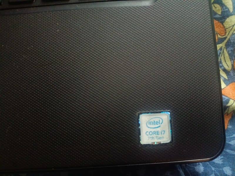 Exchange possible  with same value Mobile Dell i7-7500U 7 generation 2