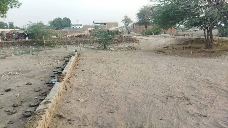 Urgent Sale 2 plots of 5 marla each 7