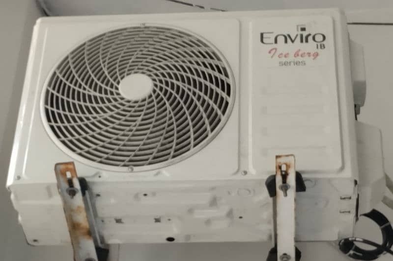 Enviro by Haier T3 1 Ton Heat & Cool DC Inverter 1