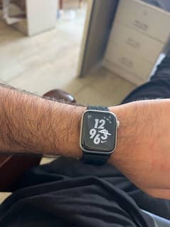 Apple Series 4