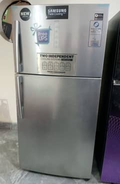 Samsung Digital Inverter Top Mount Refrigerator with Twin Cooling