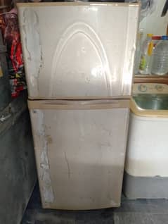 BEST WORKING FRIDGE FOR FAIMLY USE CONTACT WHATSAPP 03369772264