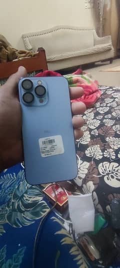 I phone 13 pro waterproof 95 bettry health LLa model
