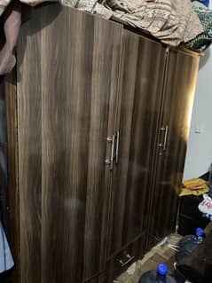 Wardrobe (Almari).