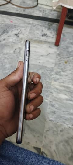 8 gb 128 stroge