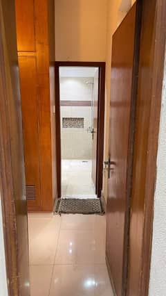 44 MARLA DOUBLE STOREY HOUSE FOR RENT ON UPPER MALL. ALL FACILITIES AVAILABLE. ORIGINAL PICS. OFFICE, WAREHOUSE,CALL CENTER ETC.
