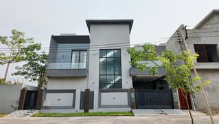 Reserve A Centrally Located Prime Location House Of 1770 Square Feet In State Life Phase 1 - Block B