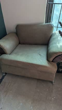 six seater sofa set in normal condition
