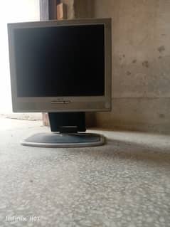 HP monitor in used condition 03246841544 WhatsApp number.