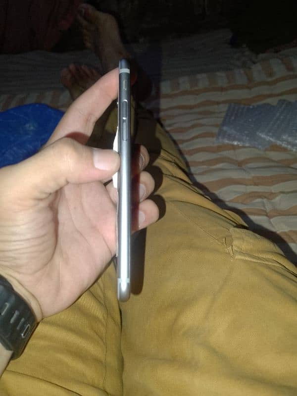 I phone 6 non pta factory unloke lush condition 5
