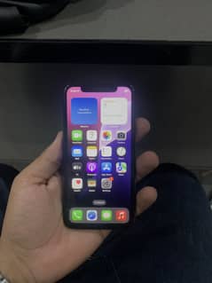 Iphone xs factory unlocked  exchange possible