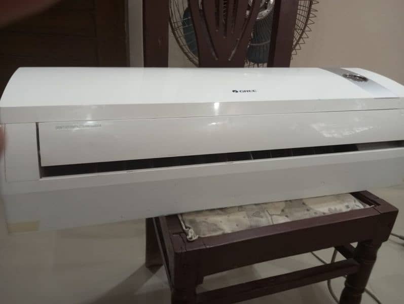 AC gree company in good condition does not use for a long time 8