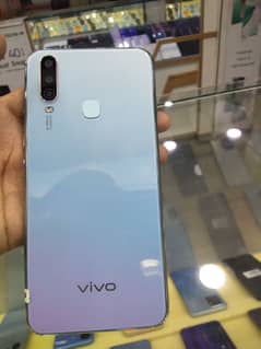 Vivo Y17 8 256 prize only 13000 condition 10by10