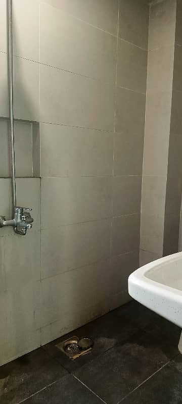 Building With Basement+Ground+4 Floor For Rent 17
