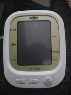 *AUTO BLOOD PRESSURE MACHINE