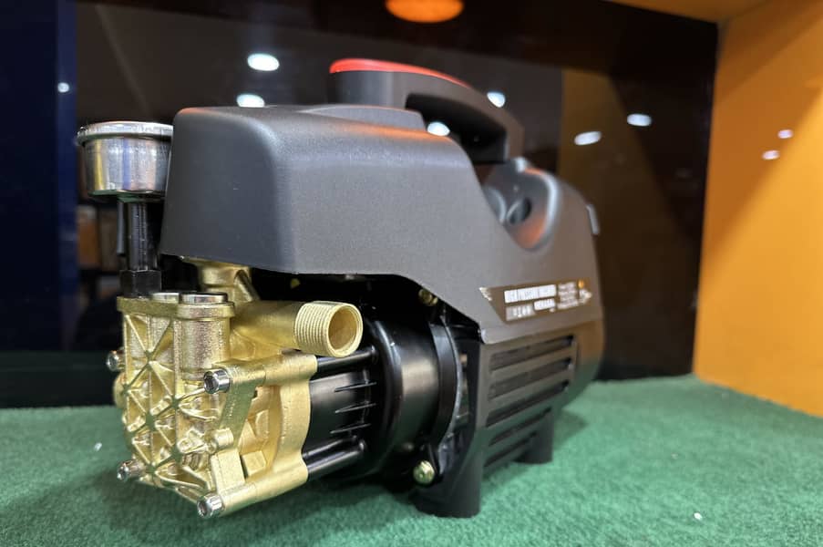 MEKASA Japan Solar Car Pressure Washer 3