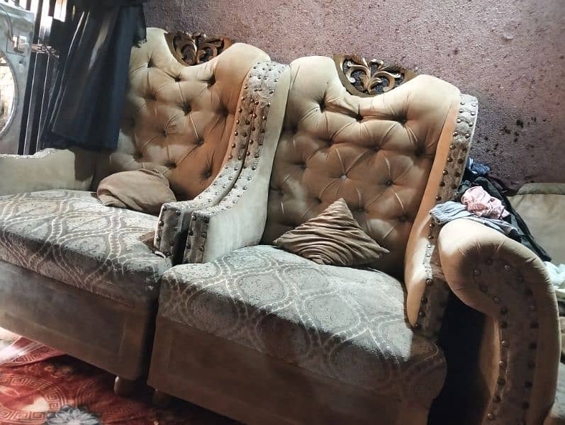 Best Condition Sofa Set 2