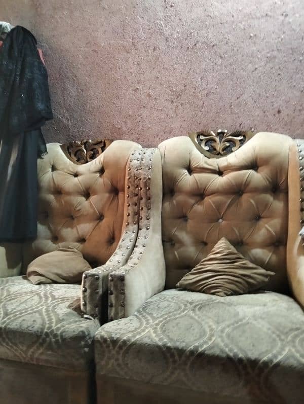 Best Condition Sofa Set 4