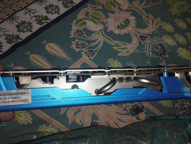 rx 590 sapphire edition 8gb ddr5 card (no display) 4