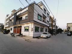120 YAED BRAND NEW HOUSE FOR SALE IN SCHEME 33,