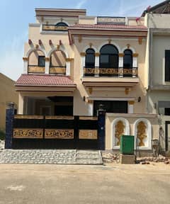 5 MARLA MODERN DESIGN HOUSE MOST BEAUTIFUL PRIME LOCATION FOR SALE IN NEW LAHORE CITY PHASE 2