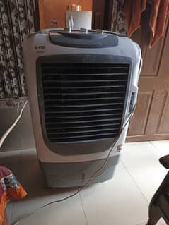 NG COOLER HAM ISKO ABHI TAK USE KAR RAHE H 26 DAYS ISKO HUE H