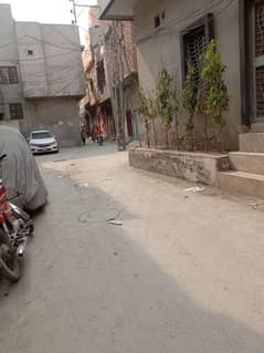 well located near by road Gali 20 fot