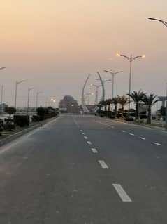 20 Marla Plot Available At Hot Location Near To park Mosque & Commercial At Reasonable Price In New Lahore City phase 4