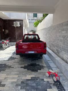 Mazda b2200 pickup Hilux single cabin