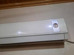 gree 1.5 simple Ac
