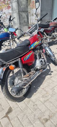 Very little used excellent condition Honda 125