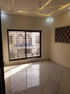 5 MARLA HOUSE AVAILABLE FOR RENT