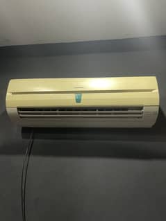 1 Ton Non Inverter Office Used Ac Available