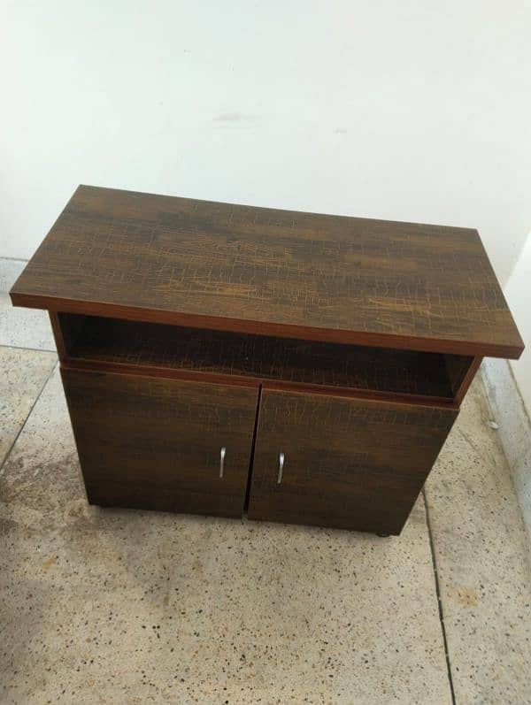 Office Table with side table for IT work etc 1
