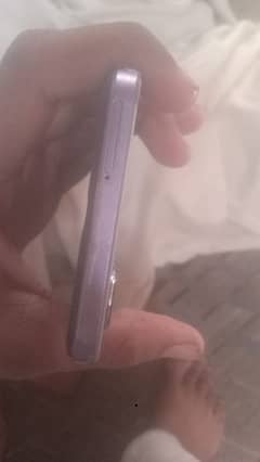 Vivo y17s 4 128