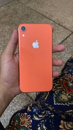 IPHONE XR FACTORY UNLOCKED