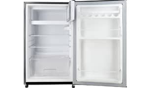 Dawlance 9101 Single Door Mini Refrigerator 4 Cubic Feet Bedroom Size