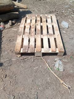 master pallet size 3 foot by 4 foot 0.3. 007287471
