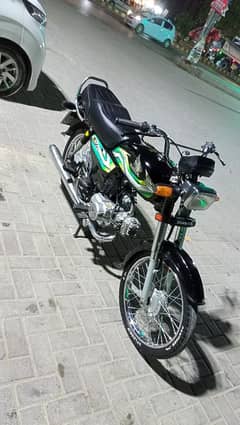 Honda CD-70 Euro2 2023 model Karachi num 1st owner Genuine condition