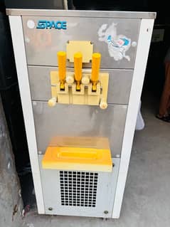Ice Cream Machine