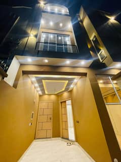 5 Marla Luxurious House Is Up For Sale