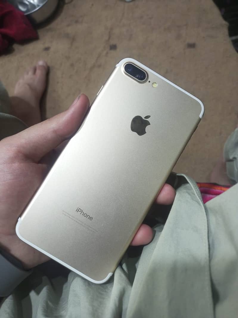 iPhone 7plus 10/10 Condition Bypass 1